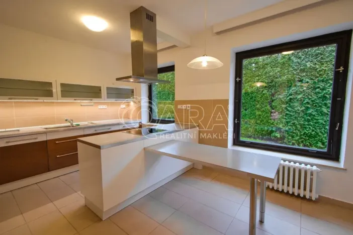 Pronájem kanceláře, Praha - Kunratice, Ke hrádku, 417 m2