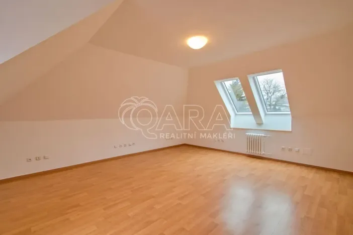 Pronájem kanceláře, Praha - Kunratice, Ke hrádku, 417 m2