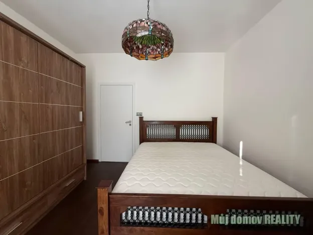 Pronájem bytu 2+kk, Praha - Malá Strana, Mostecká, 54 m2