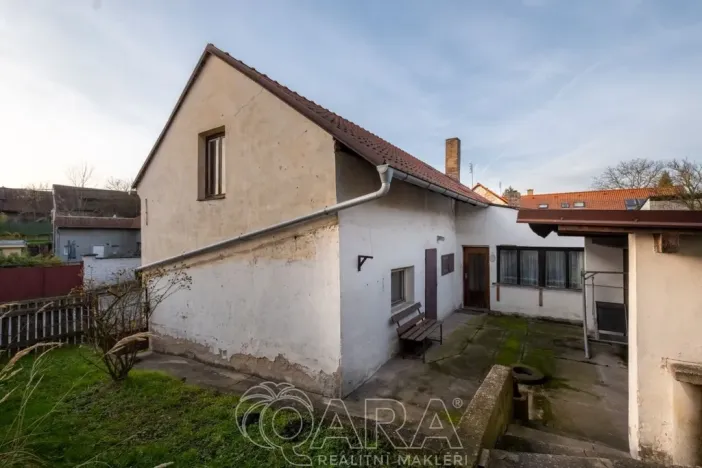 Prodej rodinného domu, Milovice - Benátecká Vrutice, 300 m2