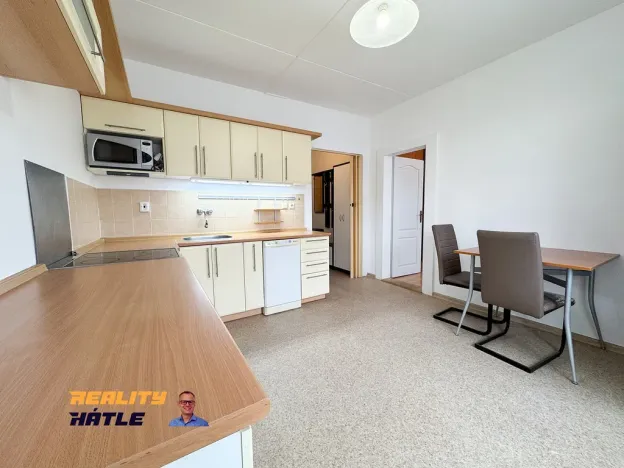 Pronájem bytu 1+1, Hořice, Pod Lipou, 38 m2