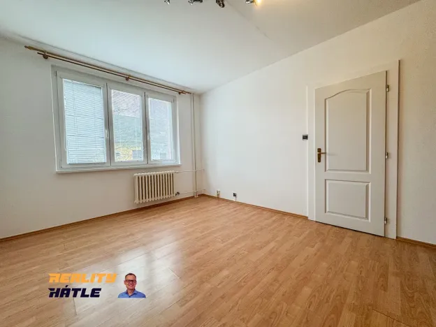 Pronájem bytu 1+1, Hořice, Pod Lipou, 38 m2