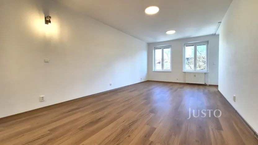 Pronájem bytu 2+kk, Písek - Pražské Předměstí, V Portyči, 65 m2