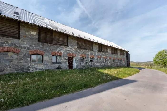 Prodej skladu, Kolinec, 260 m2