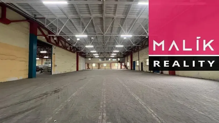 Pronájem skladu, Aš, 8243 m2