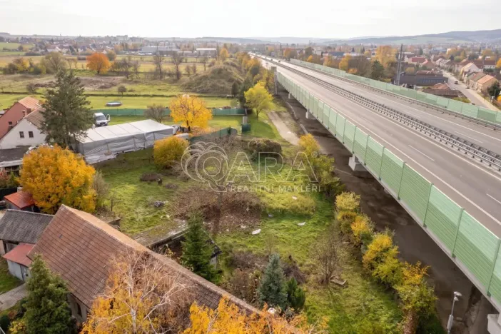 Prodej komerčního pozemku, Benátky nad Jizerou, 1172 m2