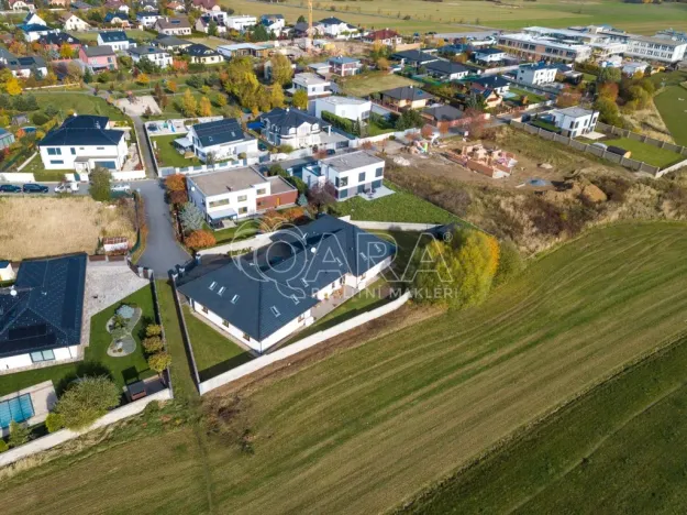 Prodej rodinného domu, Jesenice, Papoušková, 347 m2