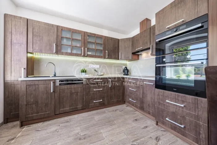 Prodej rodinného domu, Měrunice - Žichov, 186 m2