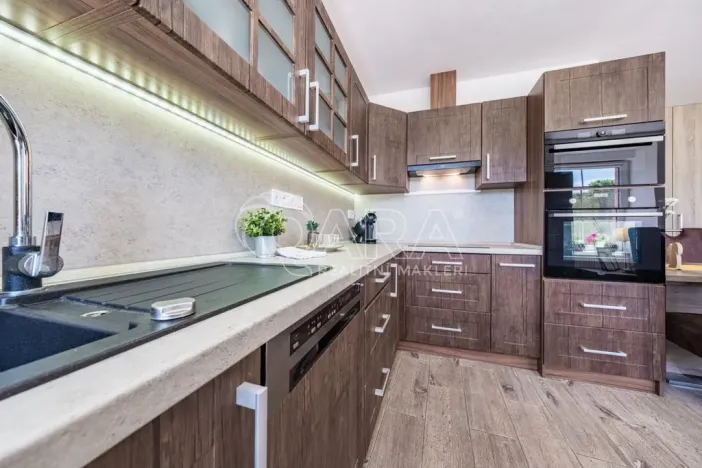 Prodej rodinného domu, Měrunice - Žichov, 186 m2