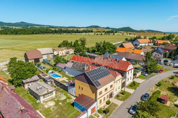 Prodej rodinného domu, Měrunice - Žichov, 186 m2