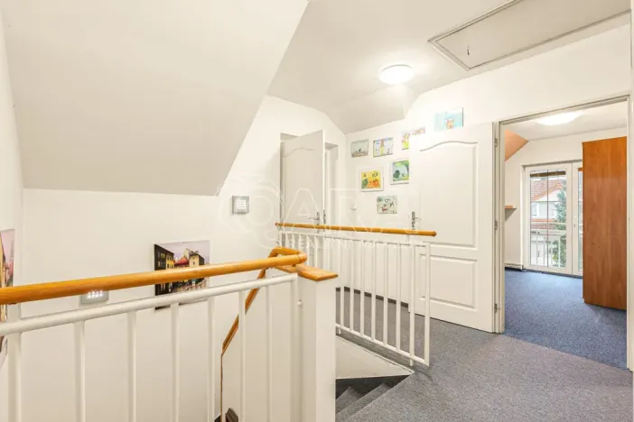 Prodej rodinného domu, Hostivice, Vodňanského, 195 m2