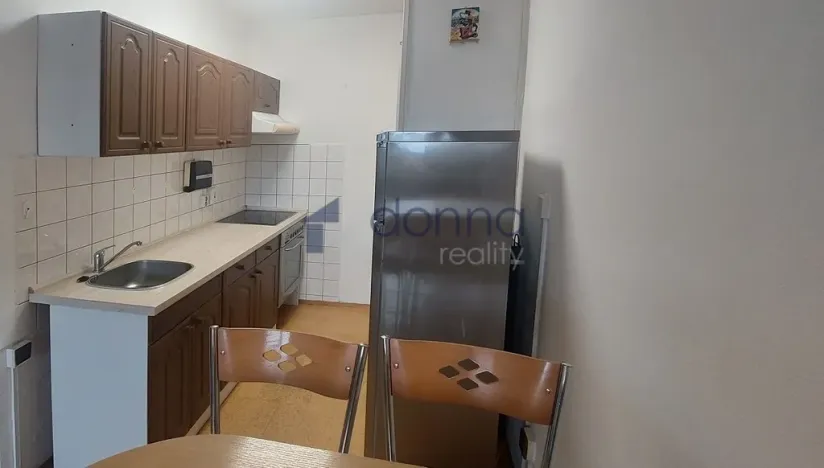 Pronájem bytu 2+kk, Praha, Uherská, 45 m2