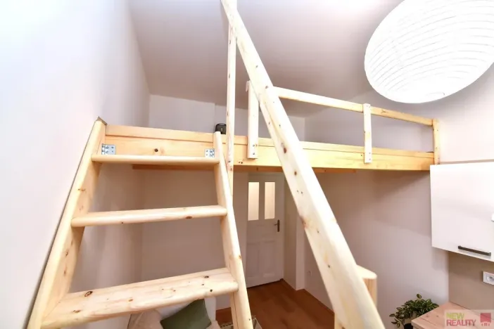 Prodej bytu 1+kk, Praha - Bubeneč, Sochařská, 28 m2