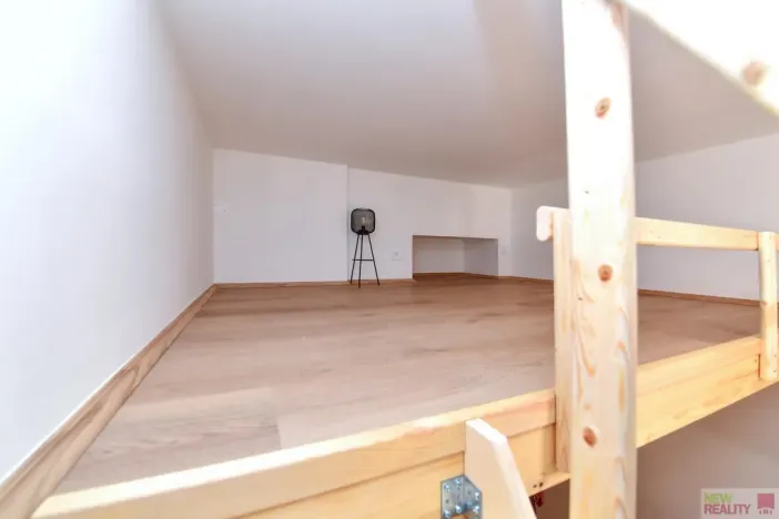 Prodej bytu 1+kk, Praha - Bubeneč, Sochařská, 28 m2