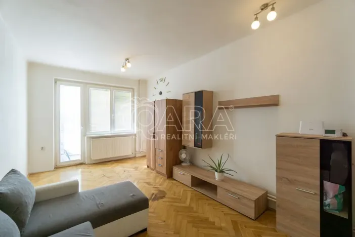 Prodej bytu 3+1, Brandýs nad Labem-Stará Boleslav - Brandýs nad Labem, Komenského nám., 99 m2