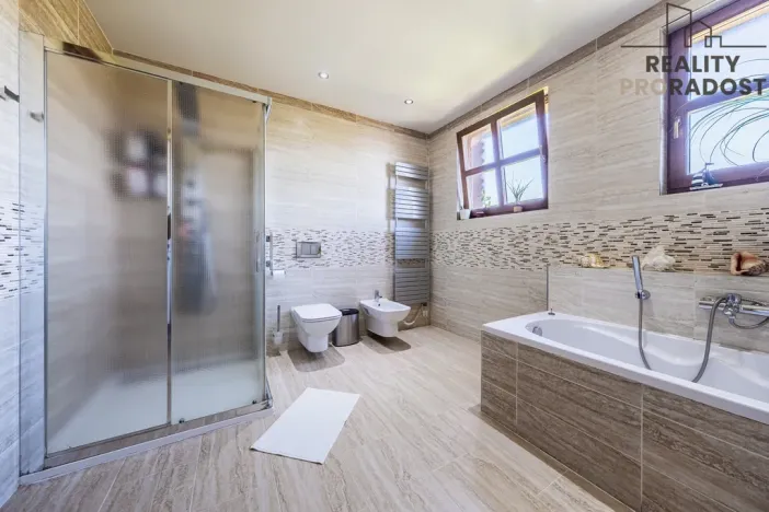 Prodej vily, Chomutov, Ve Stráni, 660 m2