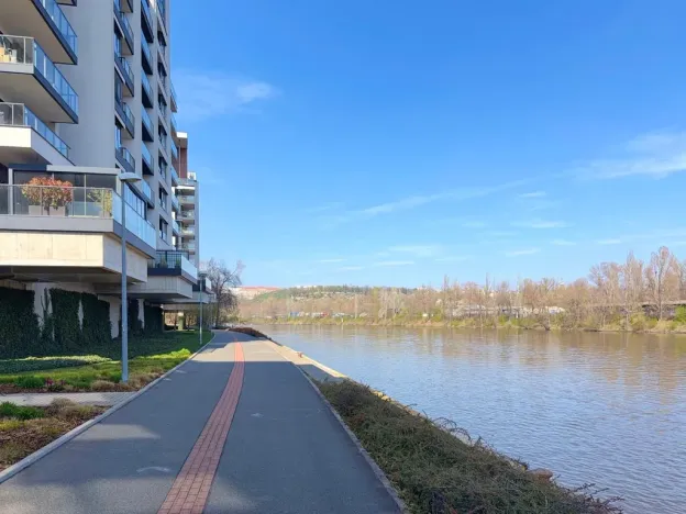 Pronájem bytu 2+kk, Praha - Holešovice, Sanderova, 63 m2