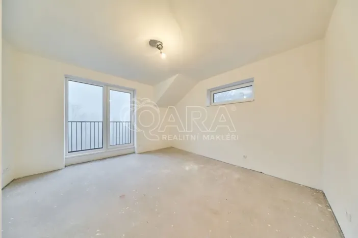 Prodej bytu 4+kk, Mladé Buky - Hertvíkovice, 132 m2