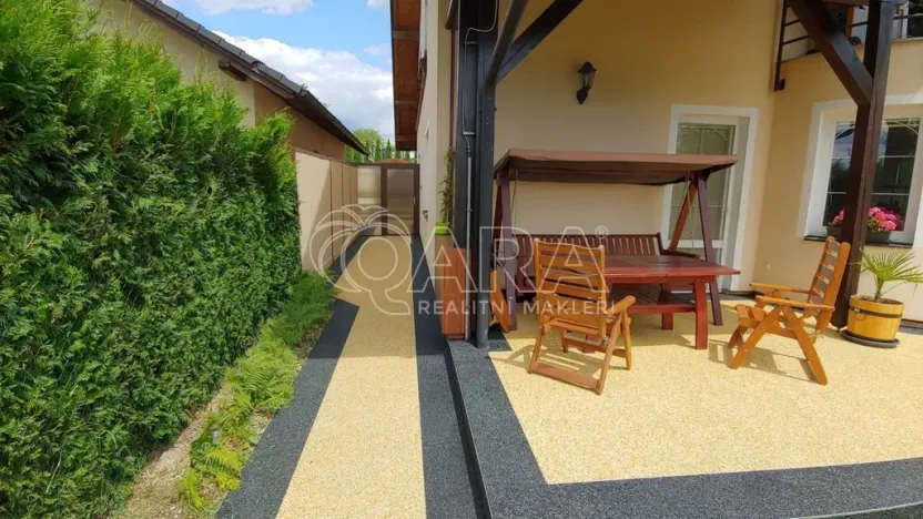 Prodej rodinného domu, Srubec, 334 m2