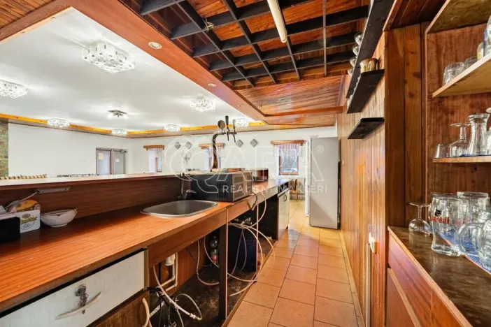 Prodej komerční nemovitosti, Česká Skalice - Spyta, 392 m2