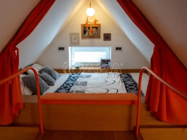 Prodej atypického bytu, Šumperk, Revoluční, 99 m2