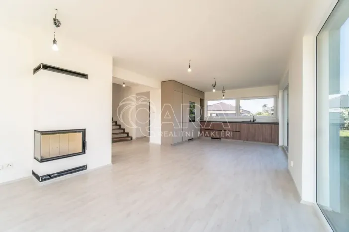 Prodej rodinného domu, Sibřina, Žitná, 124 m2