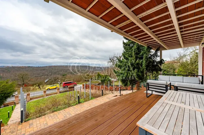 Pronájem vily, Roztoky, Nad vinicemi, 393 m2