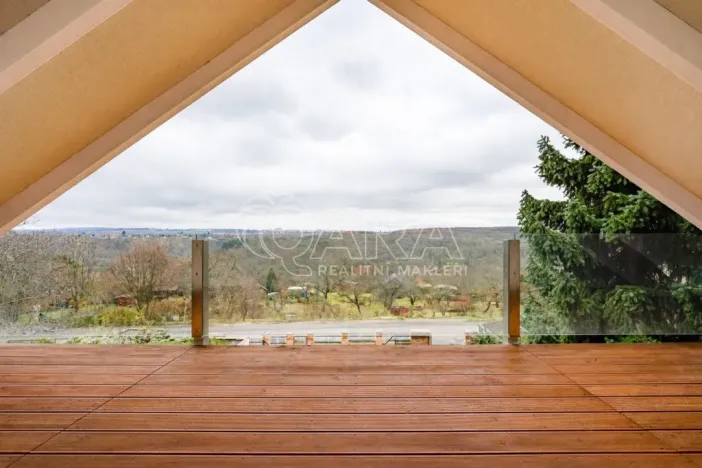 Pronájem vily, Roztoky, Nad vinicemi, 393 m2