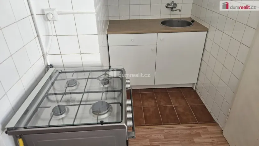 Pronájem bytu 2+kk, Praha - Hloubětín, Pod turnovskou tratí, 46 m2