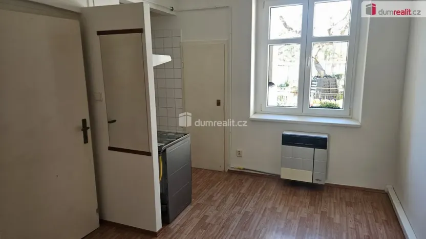 Pronájem bytu 2+kk, Praha - Hloubětín, Pod turnovskou tratí, 46 m2