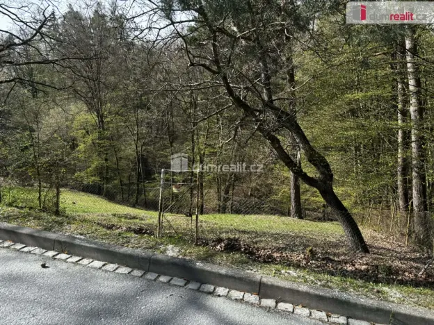 Prodej pozemku pro bydlení, Luhačovice, Lužné, 1153 m2