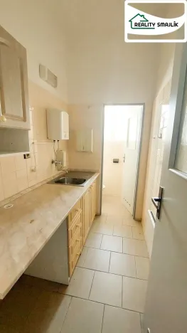 Pronájem kanceláře, Mariánské Lázně - Úšovice, U Mlékárny, 64 m2