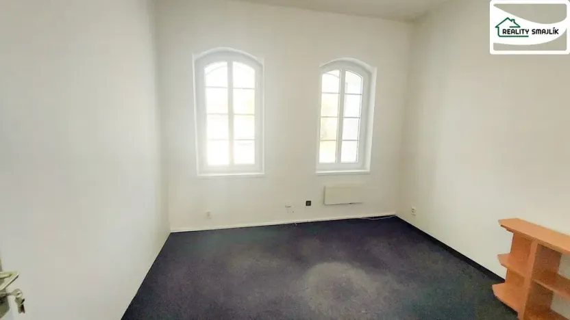Pronájem kanceláře, Mariánské Lázně - Úšovice, U Mlékárny, 64 m2