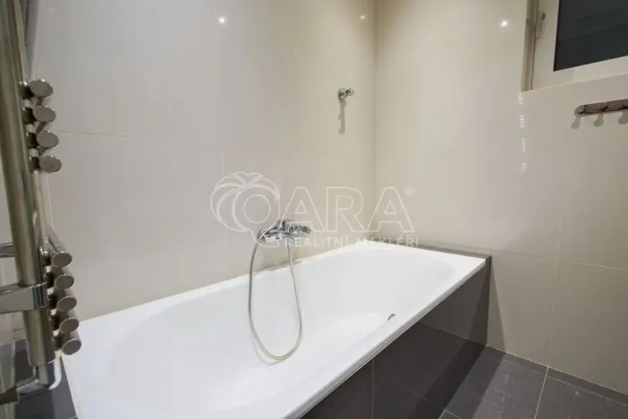 Pronájem bytu 2+kk, Praha - Vršovice, Rybalkova, 68 m2