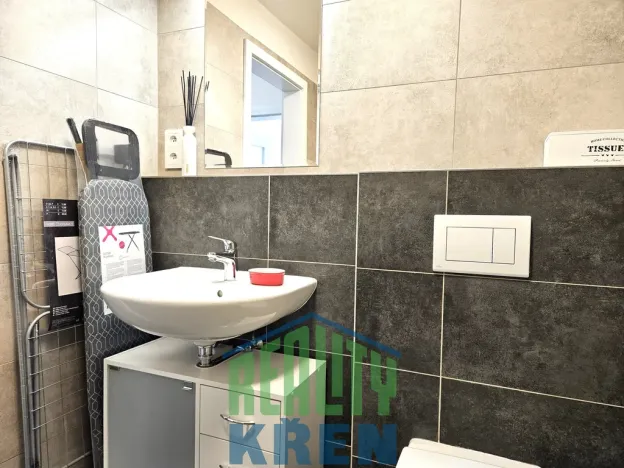 Pronájem bytu 2+kk, Praha - Hlubočepy, Fabiánové, 41 m2