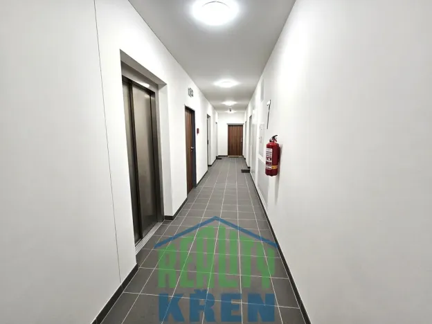 Pronájem bytu 2+kk, Praha - Hlubočepy, Fabiánové, 41 m2