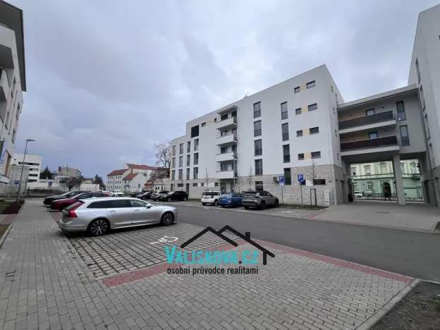 Pronájem bytu 3+1, Kroměříž, Velehradská, 89 m2