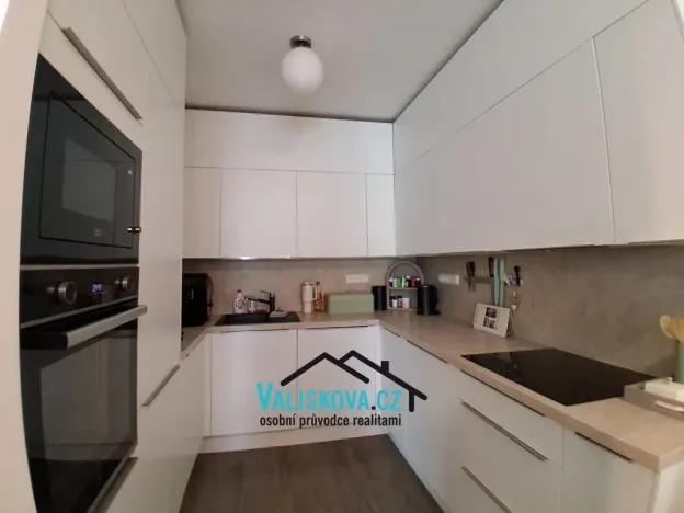 Pronájem bytu 3+1, Kroměříž, Velehradská, 89 m2