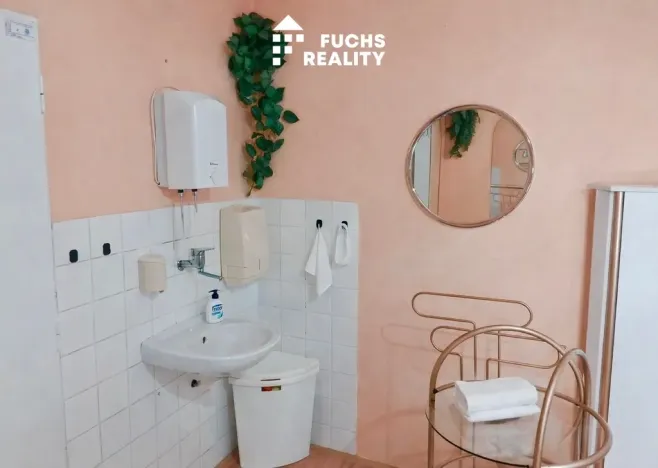 Pronájem obchodního prostoru, Zábřeh, náměstí Osvobození, 12 m2