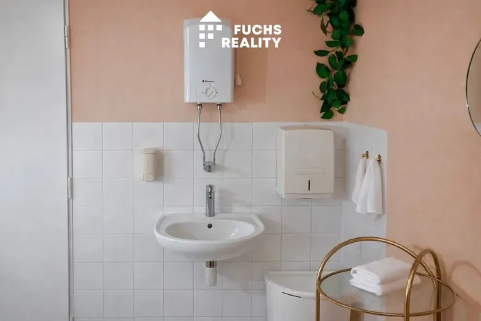 Pronájem obchodního prostoru, Zábřeh, náměstí Osvobození, 12 m2