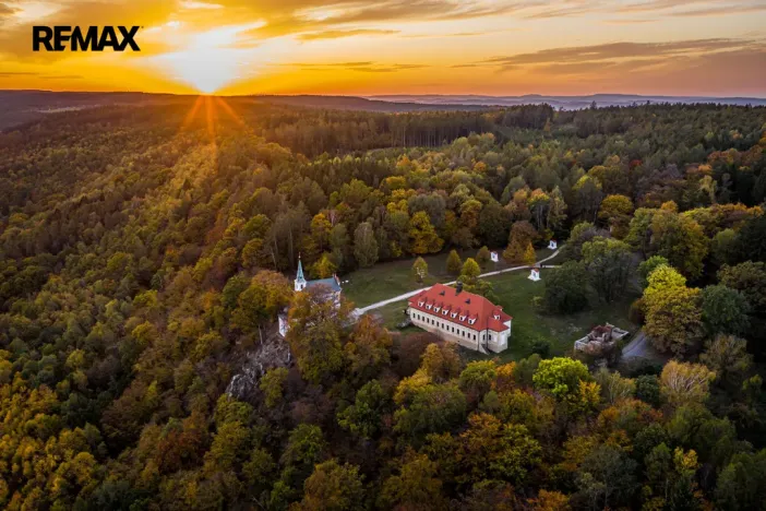 Pronájem bytu 1+1, Mníšek pod Brdy, Rudé armády, 32 m2
