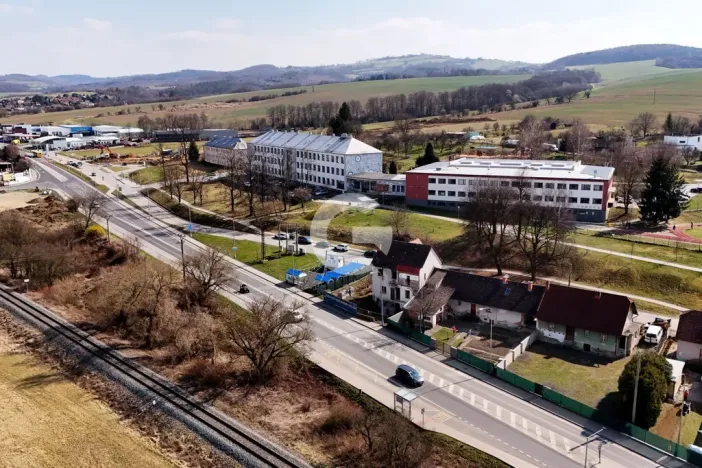 Prodej obchodního prostoru, Želechovice nad Dřevnicí, 4. května, 210 m2