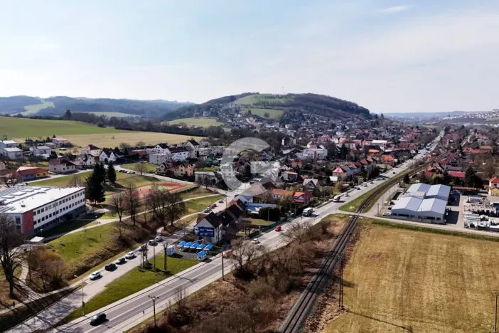 Prodej obchodního prostoru, Želechovice nad Dřevnicí, 4. května, 210 m2
