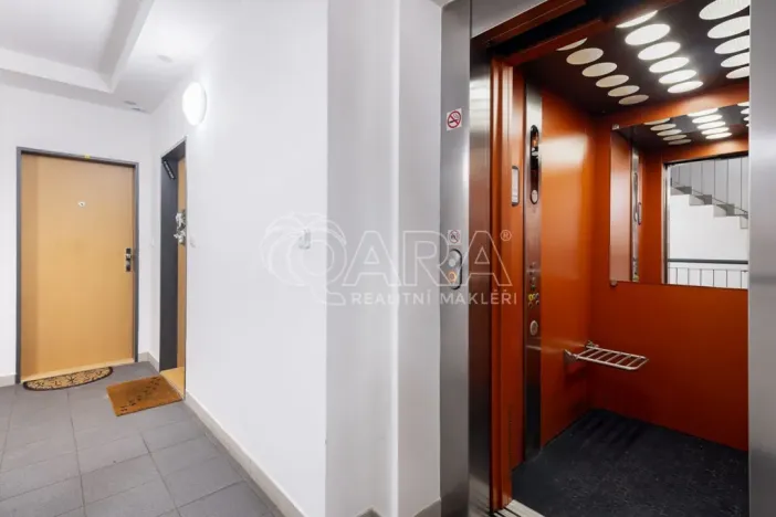 Prodej bytu 3+kk, Praha - Uhříněves, V kuťatech, 66 m2