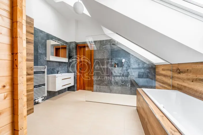 Pronájem kanceláře, Roztoky, Nad vinicemi, 393 m2