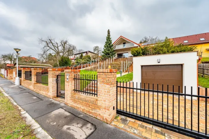 Pronájem kanceláře, Roztoky, Nad vinicemi, 393 m2