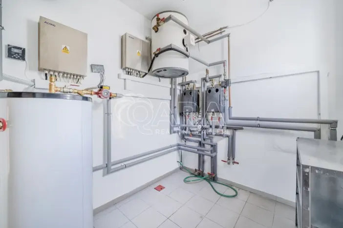 Prodej výrobních prostor, Sukorady, 187 m2