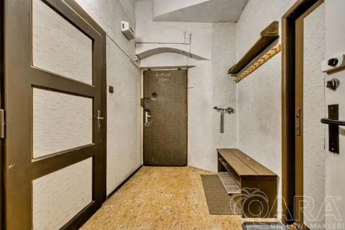 Prodej bytu 4+1, Praha - Malá Strana, Malostranské náměstí, 91 m2