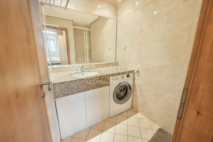 Prodej bytu 1+kk, Praha - Smíchov, Radlická, 25 m2