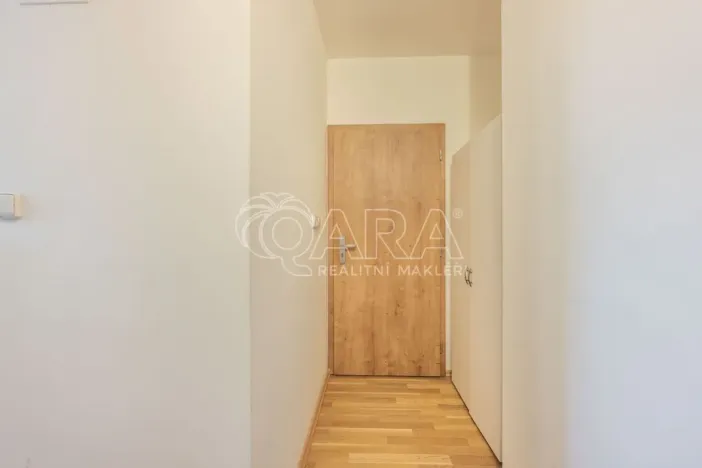 Prodej bytu 1+kk, Praha - Smíchov, Radlická, 25 m2